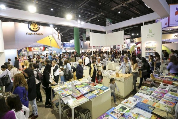 Fin de semana largo en la Feria del Libro - Nueva Ciudad