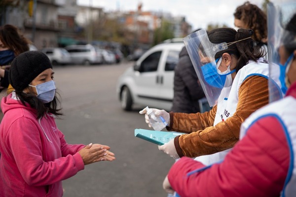 Exigen que promotores de salud tengan prioridad en la vacunación contra ...