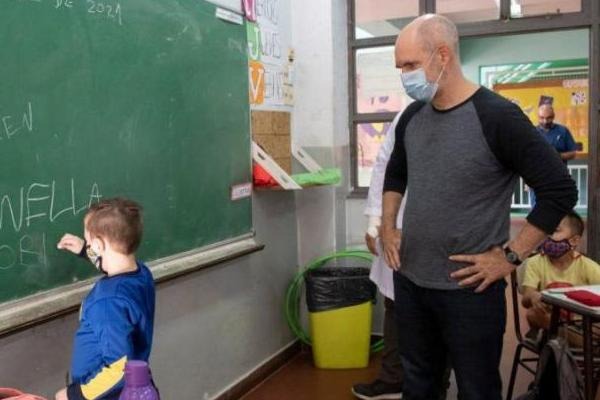 Docentes Terminan los días de confinamiento estricto y