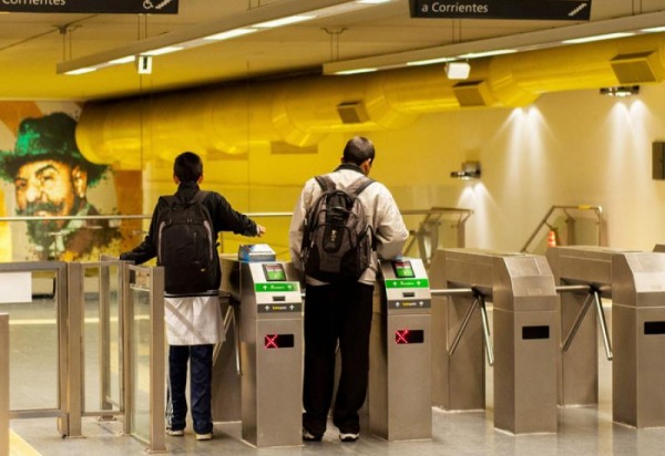 Presentaron un nuevo amparo colectivo contra el aumento del subte ...