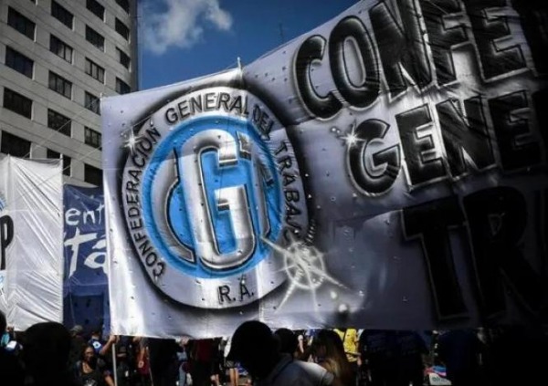 Marcha de la CGT y movimientos sociales por el 1° de Mayo: "El trabajo ...