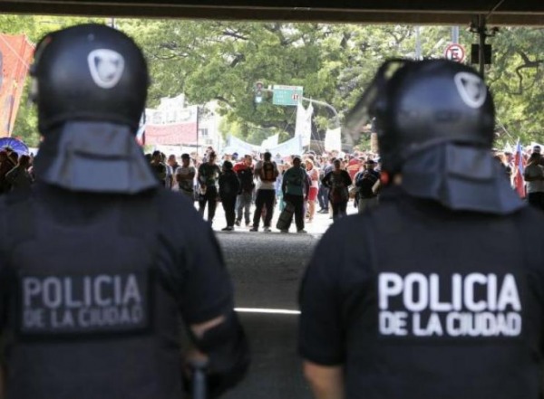 El Gobierno nacional aplicará el protocolo antipiquetes en la masiva ...